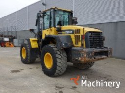 KOMATSU WA250PT-5 Frontaliniai krautuvai #1015