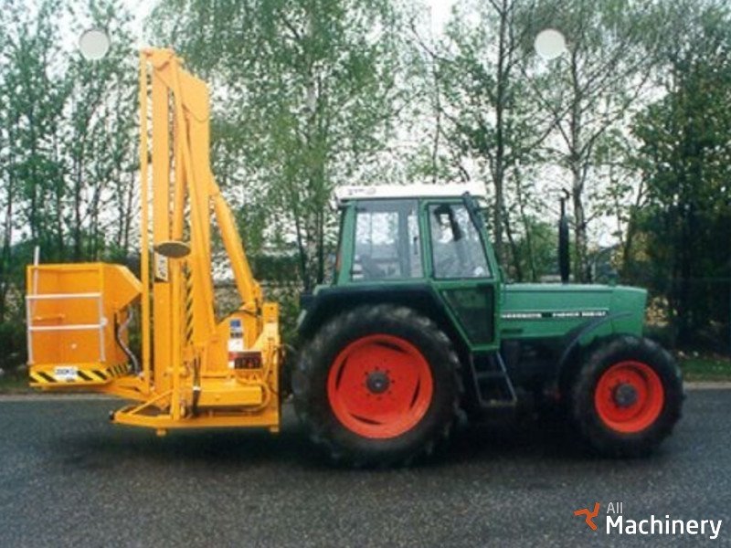 Custers Tractor-mounted aerial work platform SPS Autobok&scaron;teliai (2017 m.) #1023
