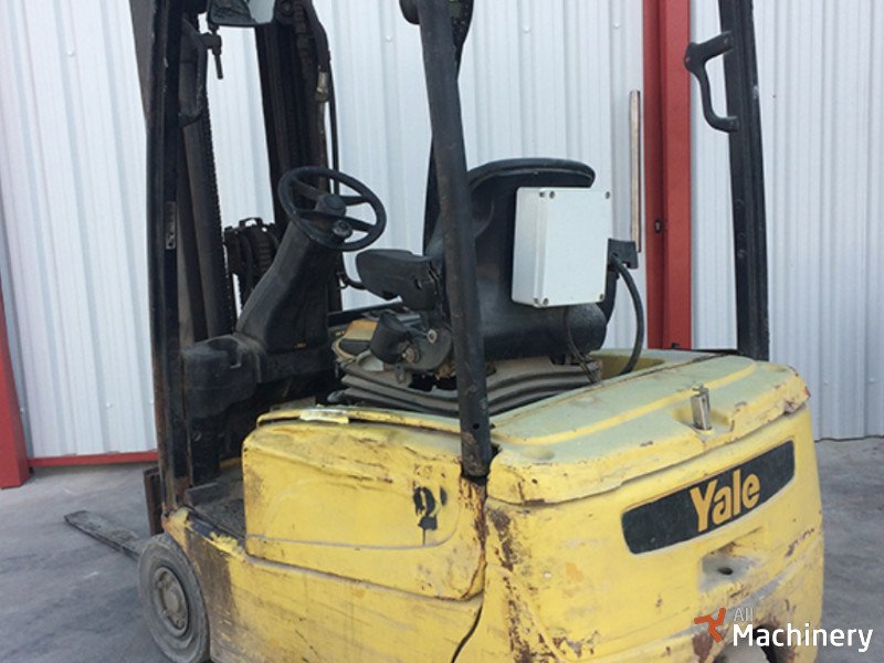 YALE ERP16VT MWB E2130 Šakiniai triračiai krautuvai #1160