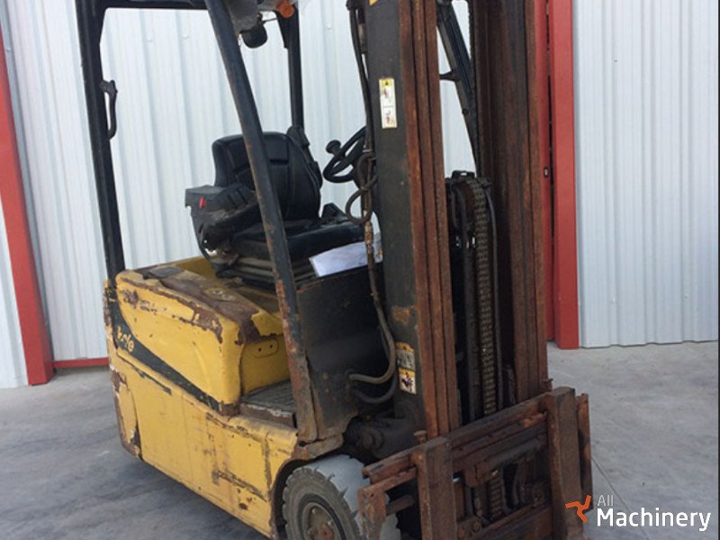 YALE ERP16VT MWB E2130 Šakiniai triračiai krautuvai #1161