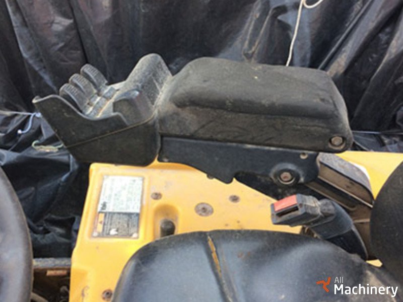 YALE ERP18ATF (SW8) E2080 Šakiniai triračiai krautuvai #1162