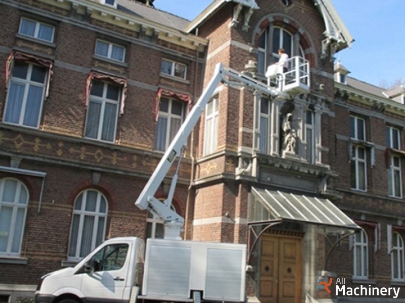 VOLKSWAGEN Crafter Autobokšteliai #143