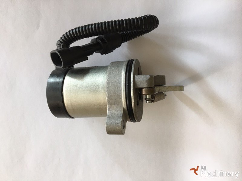 DEUTZ-FAHR 2011 - 12V (04103812) Traktorių varikliai ir jų dalys #1592