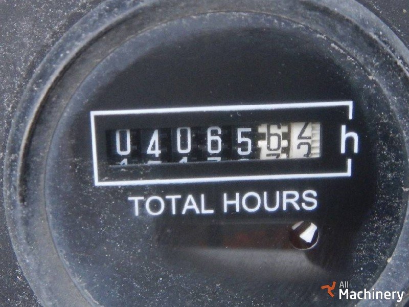 NISSAN CABSTAR 35.10 w/Multitel 160 Alu Autobokšteliai #1602