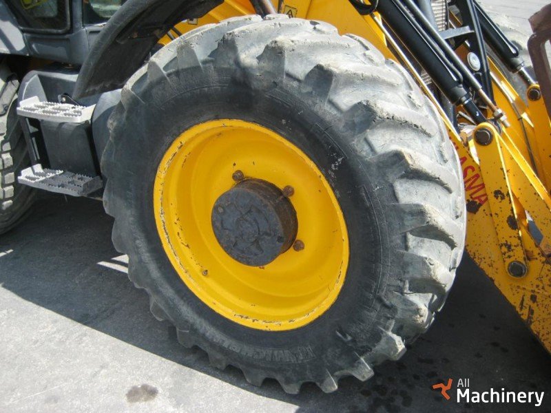 JCB 4CX Ekskavatoriai krautuvai #1680