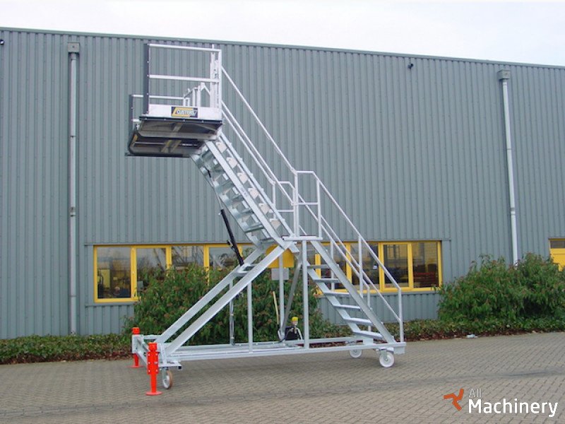 CUSTERS Custers Aviaciniai pastoliai #191