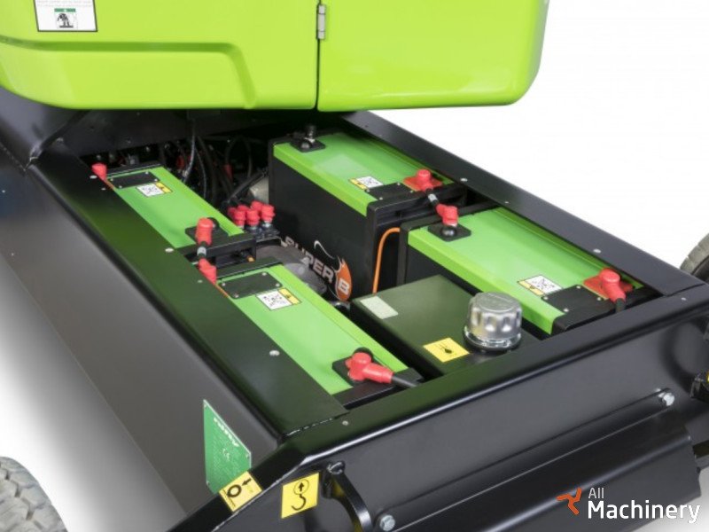 NIFTYLIFT HR12L 12.1m Self Propelled Priekabos tipo keltuvai #2024