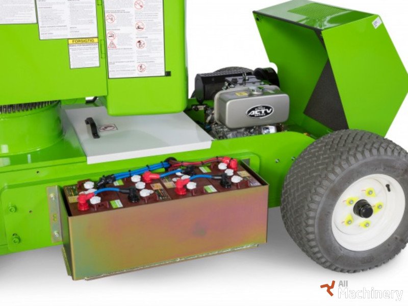 NIFTYLIFT 12 Narrow (HR12N) self-propelled boom lift Priekabos tipo keltuvai #2025