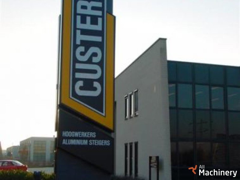 CUSTERS Foldable Mobilūs bokštiniai pastoliai #213