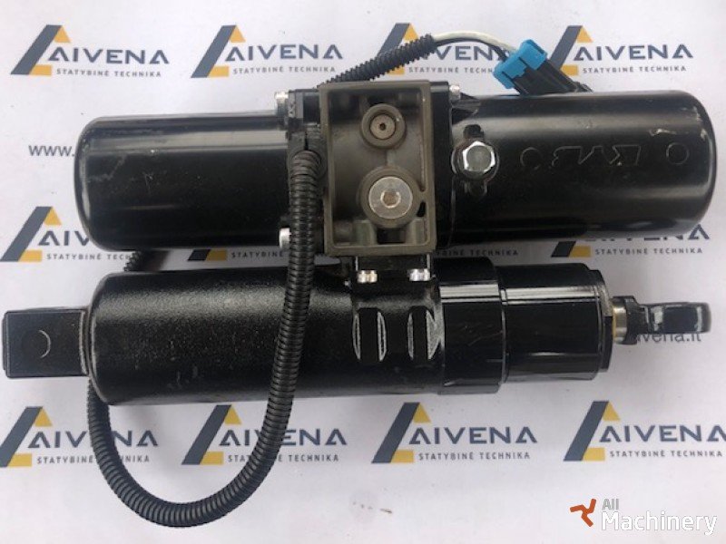 JOHN DEERE AM145903 Savivarčių hidraulikos sistema #3684