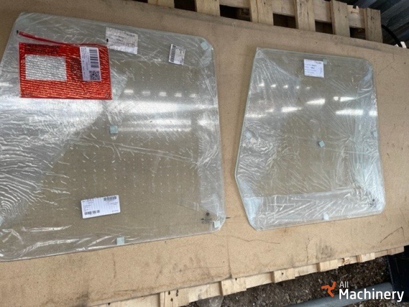 HBM Nobas 32121112 Kabinos ir kėbulo dalys #4343