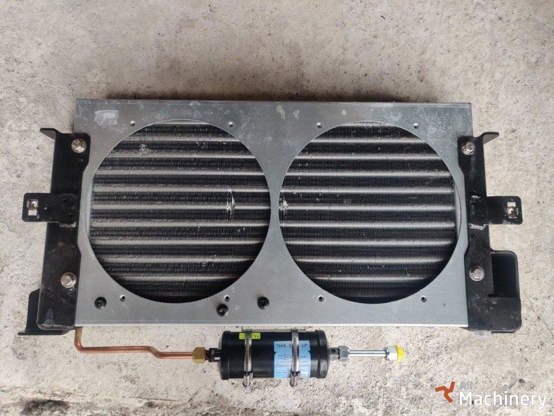 MANITOU 1002618565 Krautuvų kabinos ir kėbulo dalys #4364