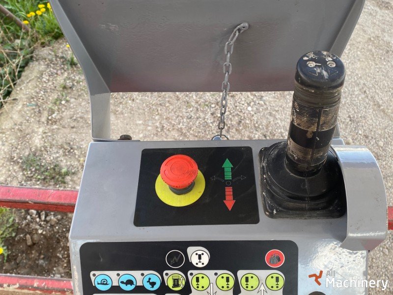 HAULOTTE H12SX Žirklinių keltuvų nuoma #5165