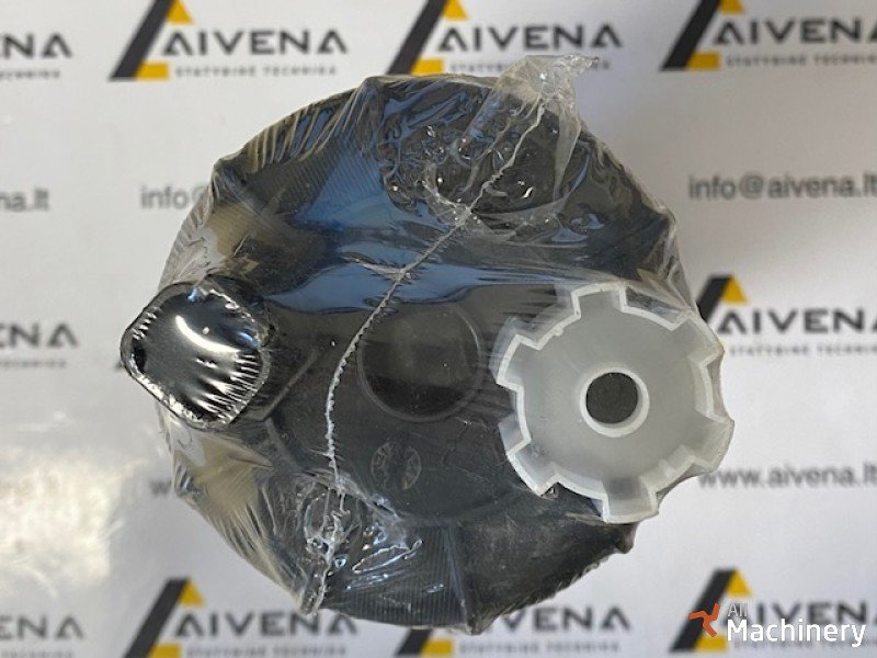 BOBCAT 7023589 Krautuvų varikliai ir jų dalys #5437