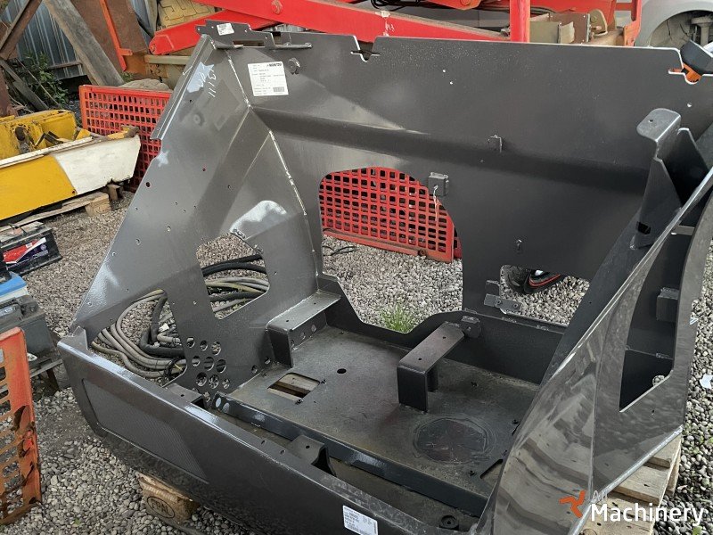 MANITOU MT932 Krautuvų kabinos ir kėbulo dalys #5516