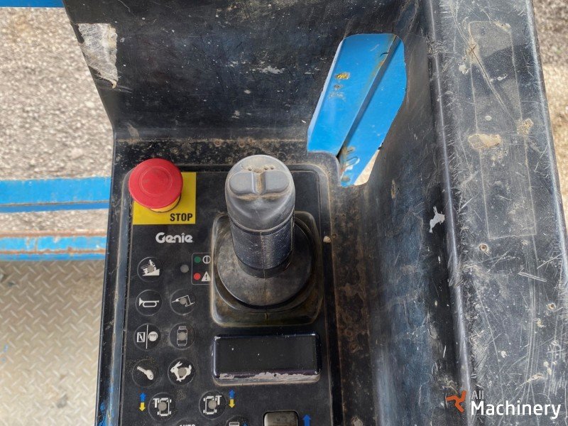 GENIE GS-4390 Žirklinių keltuvų nuoma #5524