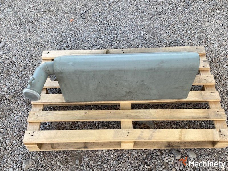 KRAMER Fuel Tank Krautuvų kabinos ir kėbulo dalys #5747