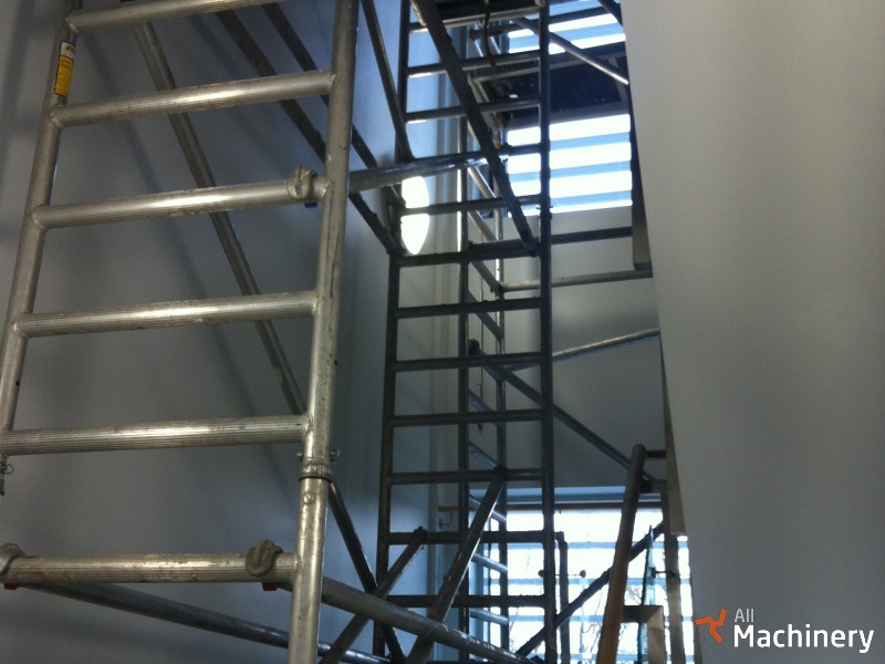 CUSTERS cust1 Mobilių bokštinių pastolių nuoma #59