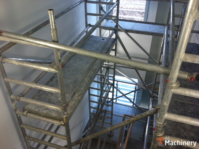 CUSTERS cust1 Mobilių bokštinių pastolių nuoma #59