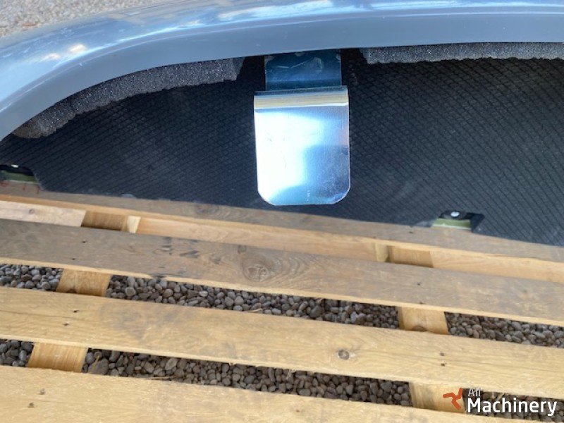 NEUSON 9503 kuro bako dangtis Kabinos ir kėbulo dalys #6365