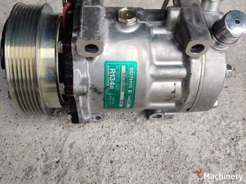 MANITOU 52500571 Air Conditioning Compressor Krautuvų aušinimo sistema #6557