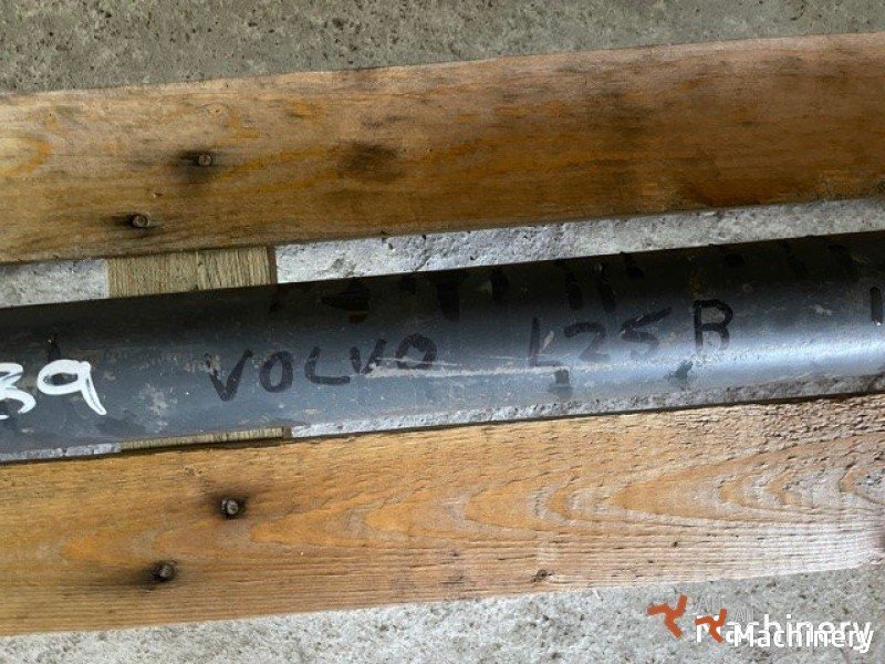 VOLVO L25B Propeller Shaft Krautuvų transmisijos ir vairo sistemos #6722