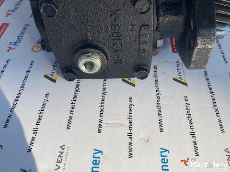 JOHN DEERE RE548558 Traktorių varikliai ir jų dalys #6881