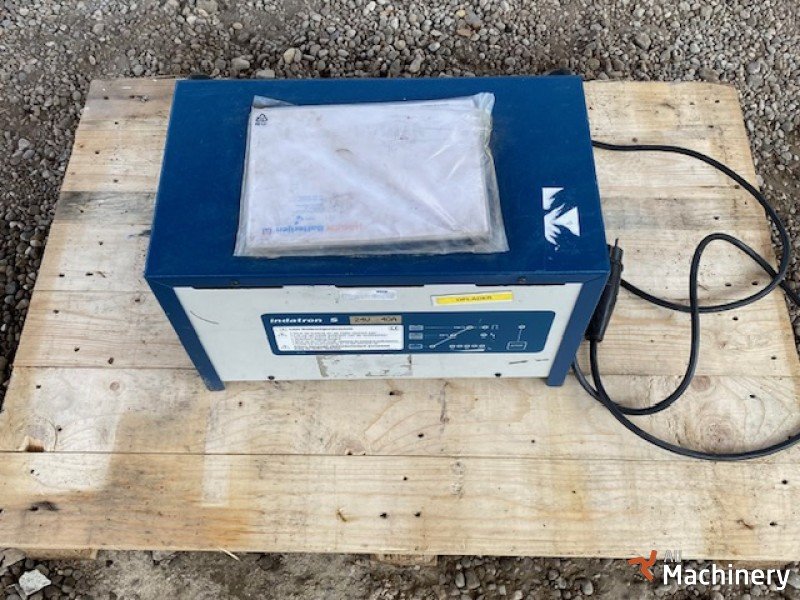 OTHER Battery charger 24V 40A Elektros įranga #6883