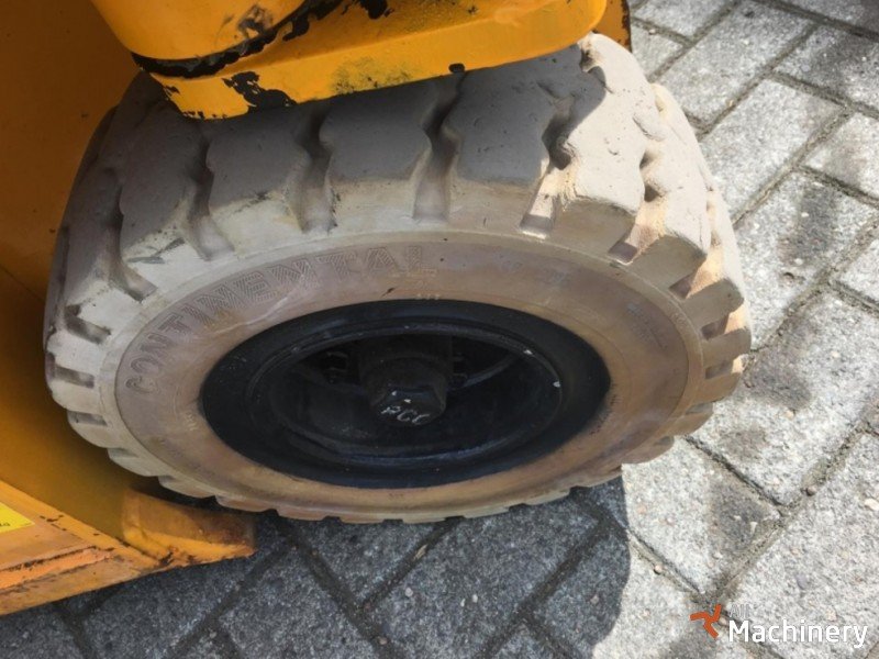 MANITOU 105 VJR 2 Stiebiniai keltuvai #691