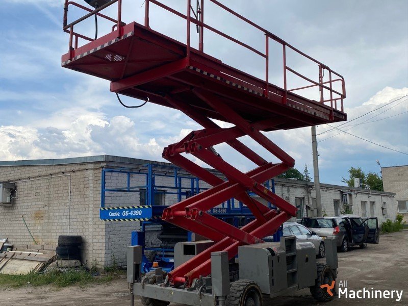 HAULOTTE keltuvų Žirklinių keltuvų nuoma #7526