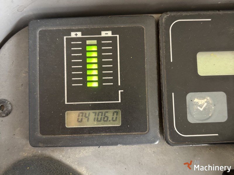 JUNGHEINRICH mini order picker EKM 202 Užsakymų komplektavimo mašinos #7565