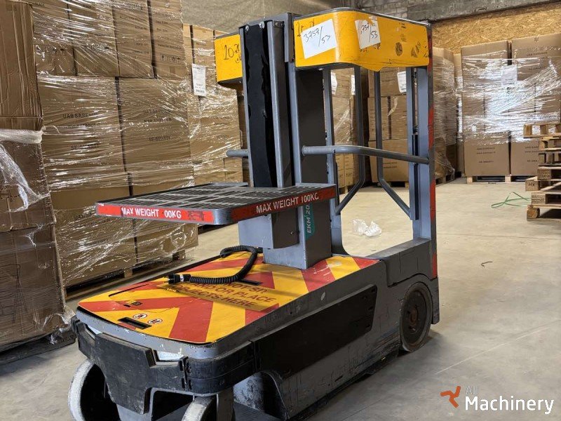 JUNGHEINRICH mini order picker EKM 202 Užsakymų komplektavimo mašinos #7565