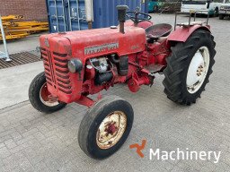 MCCORMICK  Farmall D-324 Mini traktoriai #7584