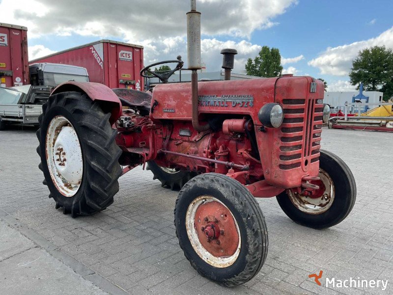 MCCORMICK  Farmall D-324 Mini traktoriai #7584
