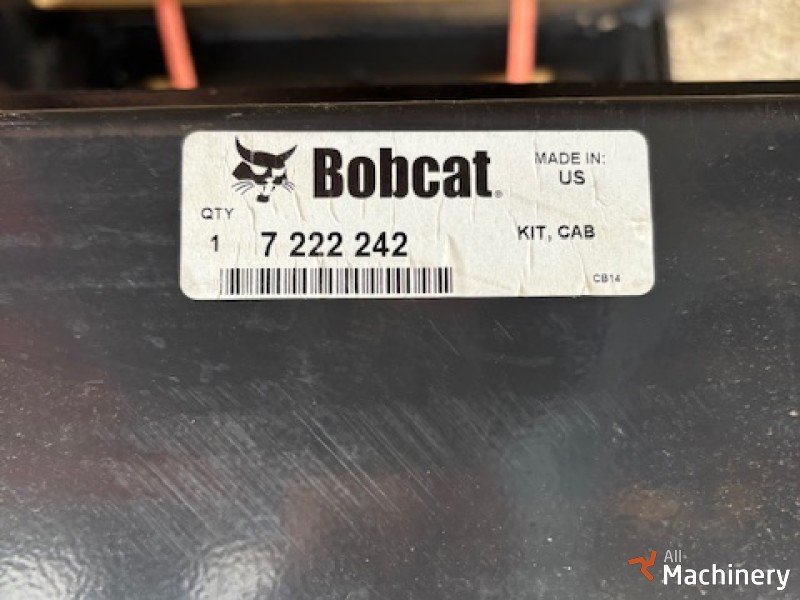 BOBCAT 7222242 Kabinos ir kėbulo dalys #7744