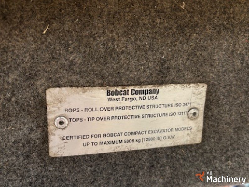 BOBCAT 7134657 Kabinos ir kėbulo dalys #7752