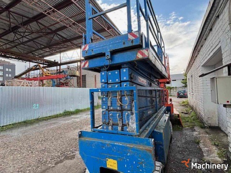 HOLLAND LIFT N165EL12 Žirkliniai keltuvai #8003