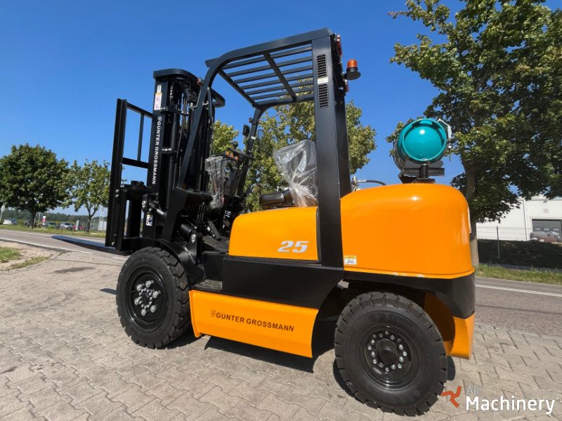 GUNTER GROSSMANN 2.5T 4.5M LPG Šakiniai krautuvai #8026