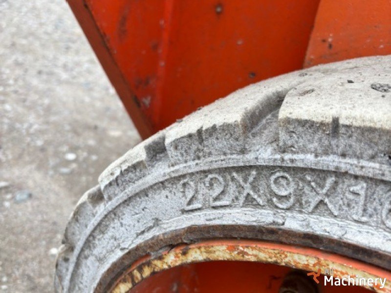 HOLLAND LIFT N165EL12 Žirkliniai keltuvai #8029