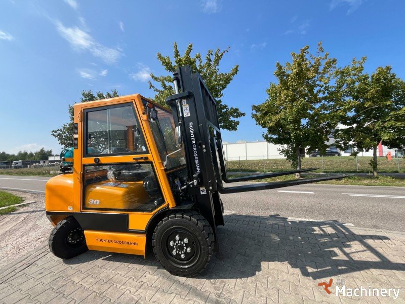 GUNTER GROSSMANN 3T 3M LPG CAB Šakiniai krautuvai #8030