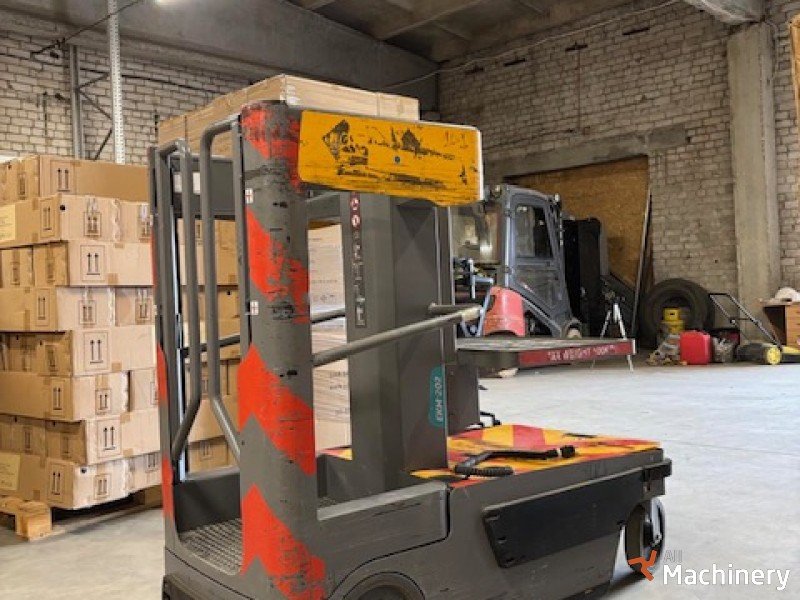 JUNGHEINRICH EKM 202 Vertical order picker Užsakymų komplektavimo mašinos #8088