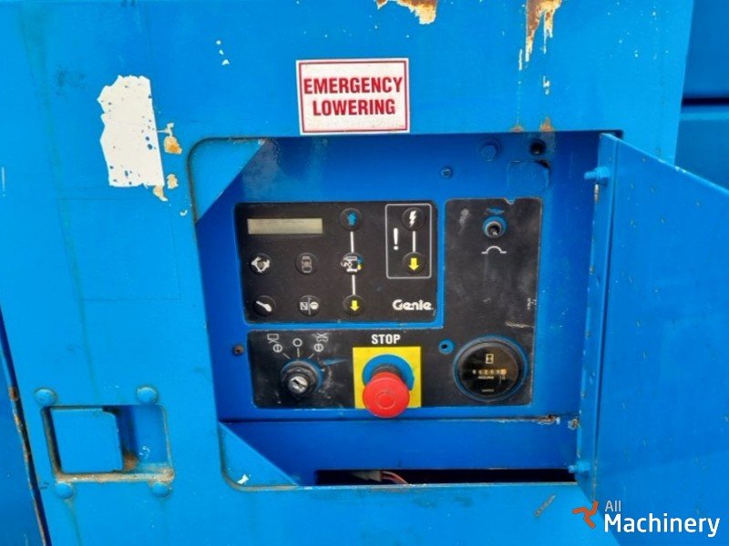 GENIE 4390 Žirkliniai keltuvai #8138