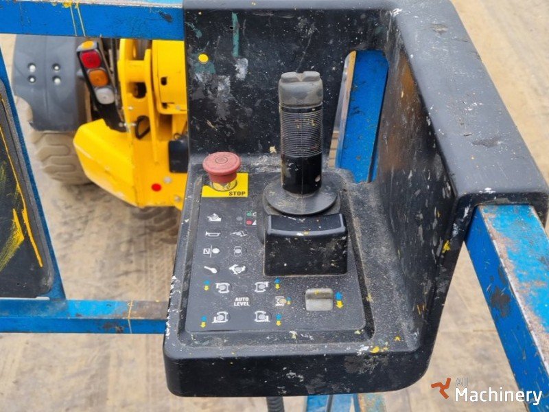 GENIE 4390 Žirkliniai keltuvai #8138