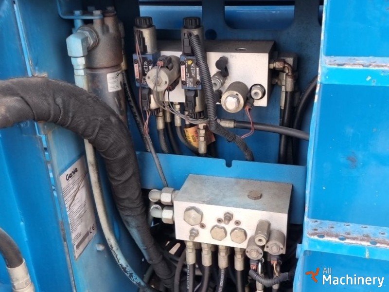 GENIE 4390 Žirkliniai keltuvai #8138