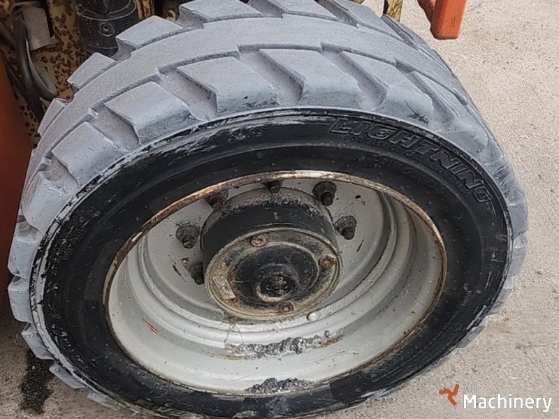 JLG M4069 Žirkliniai keltuvai #8149