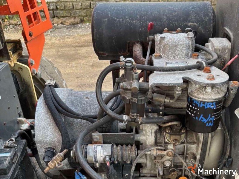 JLG M4069 Žirkliniai keltuvai (2002 m.) #8200