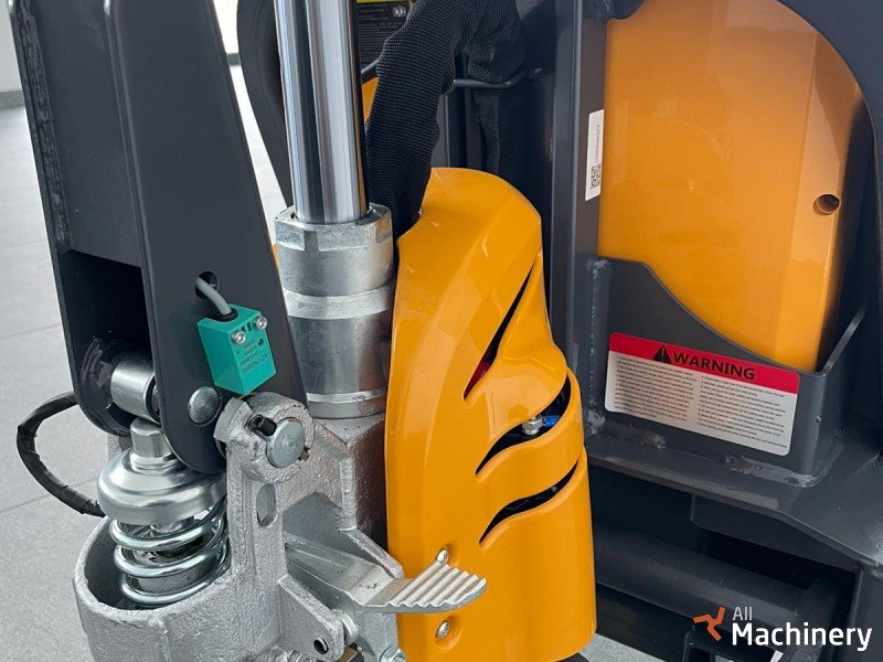 GUNTER GROSSMANN CBD15 Elektriniai palečių vežimėliai (2025 m.) #8245