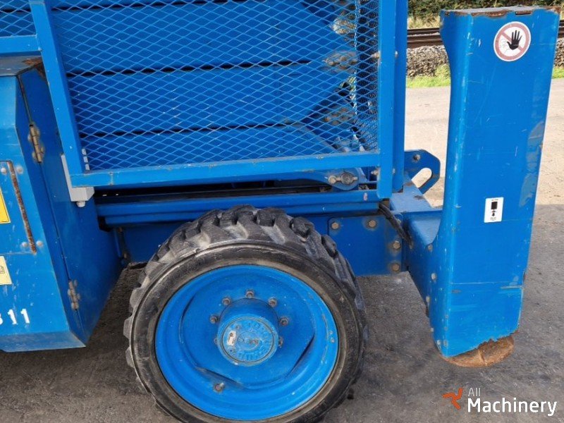 GENIE GS4390 Žirkliniai keltuvai (2013 m.) #8254