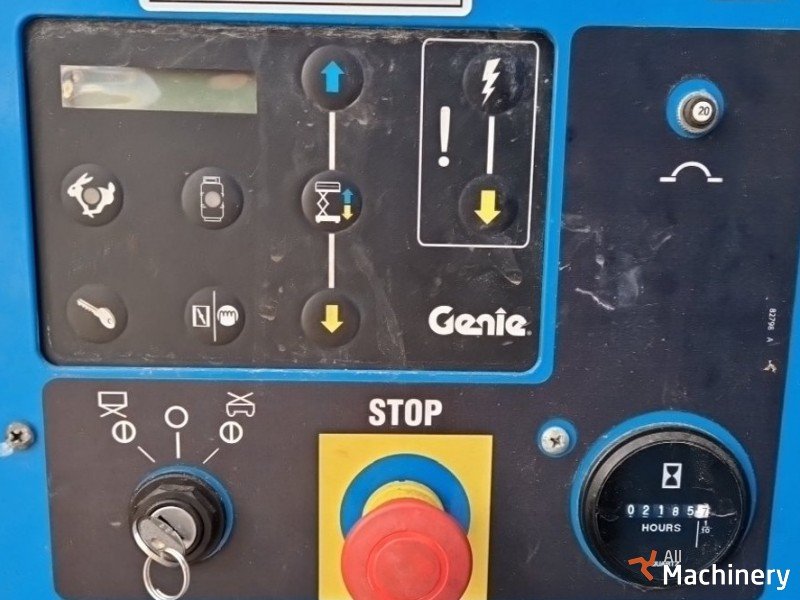 GENIE GS4390 Žirkliniai keltuvai (2013 m.) #8254