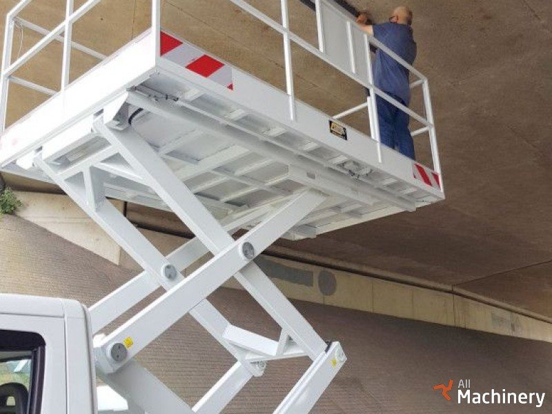 IVECO Truck scissor lift Autobok&scaron;teliai (2025 m.) #8264